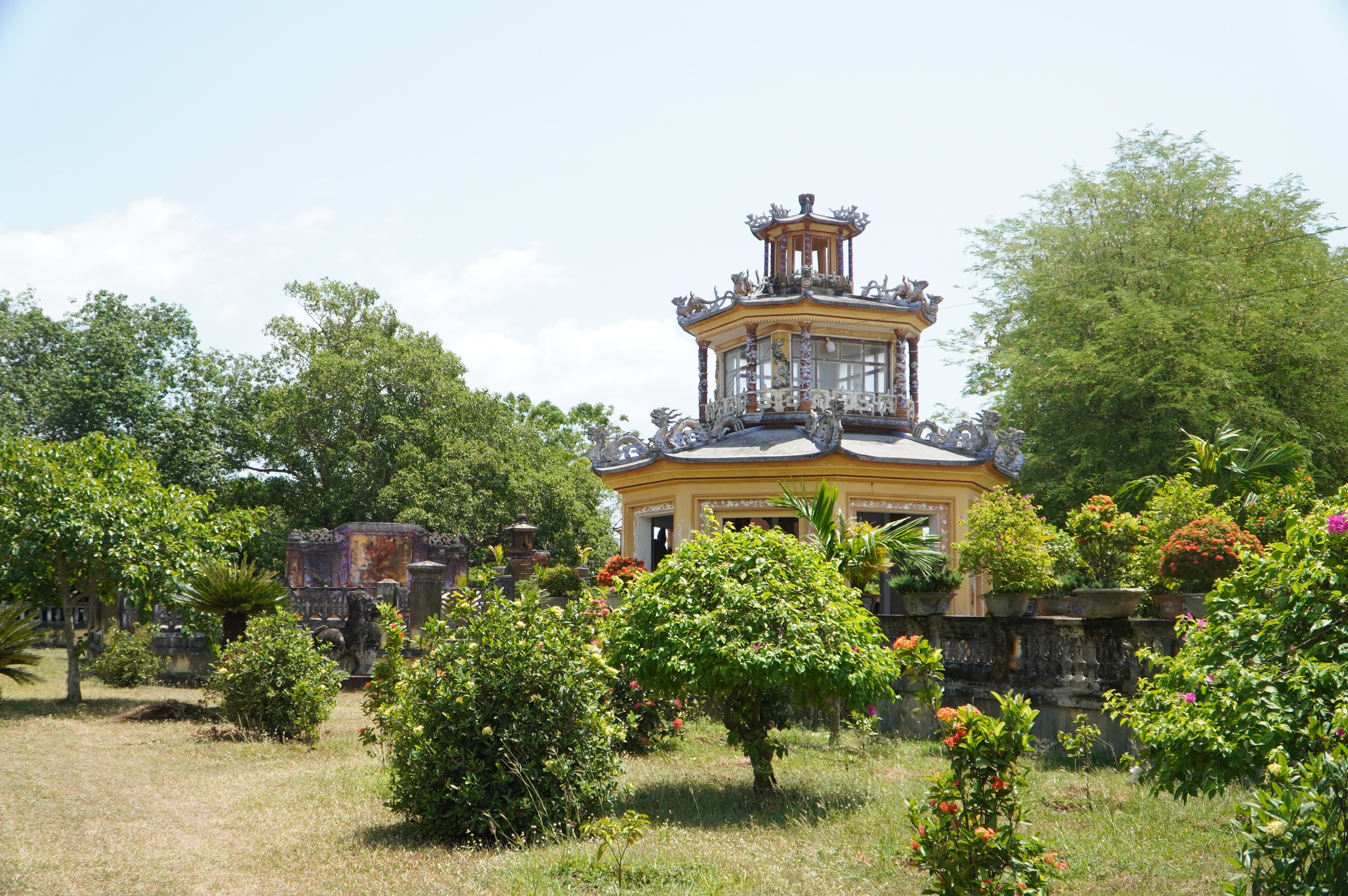 Đến Gia Lai ngắm tháp Cánh Tiên, thăm thành Hoàng Đế- Ảnh 8. Đến Gia Lai ngắm tháp Cánh Tiên, thăm thành Hoàng Đế- Ảnh 8.