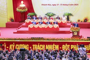 Khánh Hòa vững bước tiến vào 'thập niên nâng tầm phát triển'