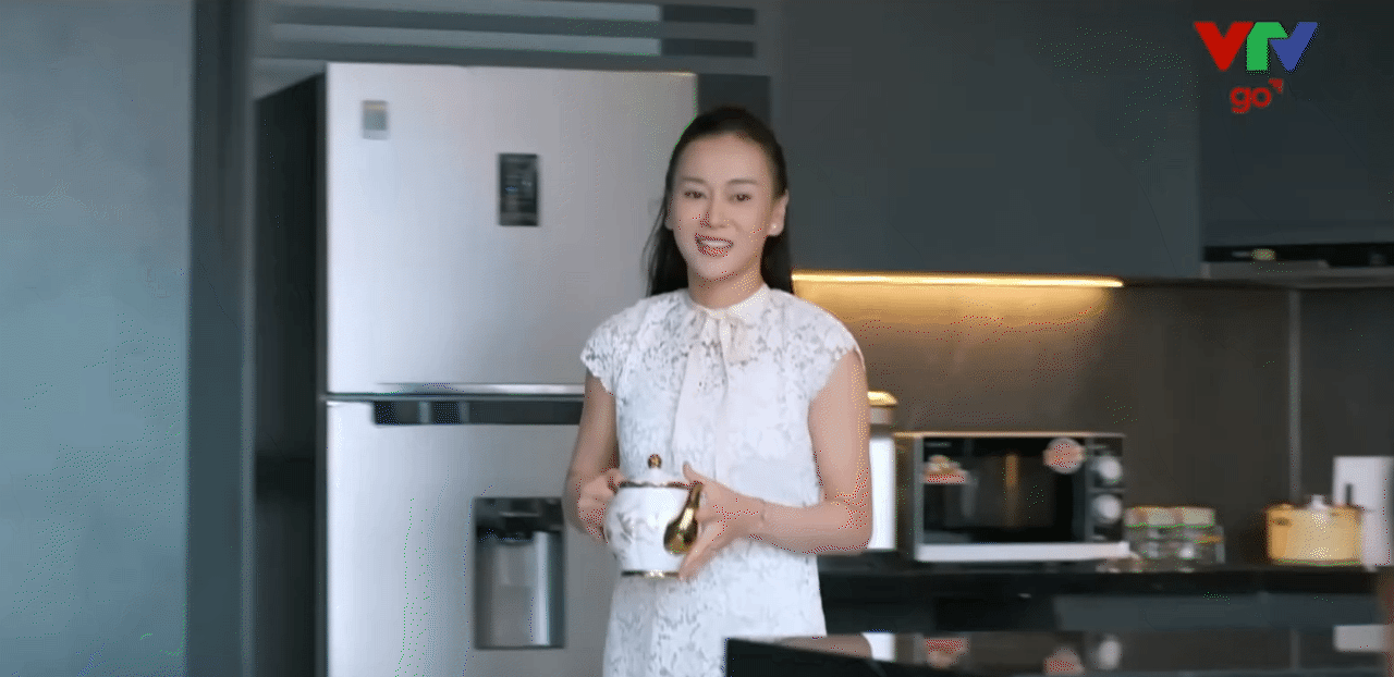 Phương Oanh - Ảnh 6. Phương Oanh - Ảnh 6.