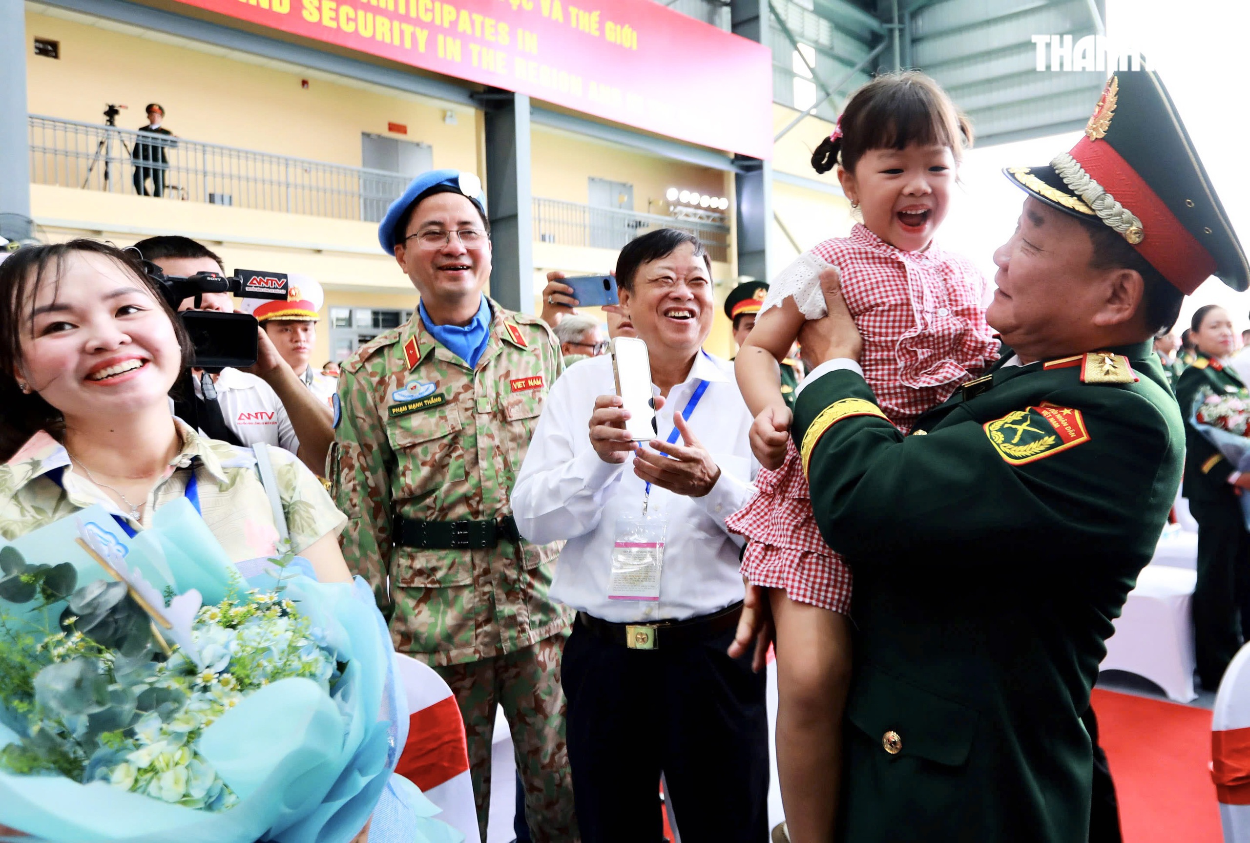Việt Nam cử hơn 200 chiến sĩ 'mũ nồi xanh' tham gia gìn giữ hòa bình Liên Hiệp Quốc 12 Việt Nam cử hơn 200 chiến sĩ 'mũ nồi xanh' tham gia gìn giữ hòa bình LiênHiệpQuốc - Ảnh 12.