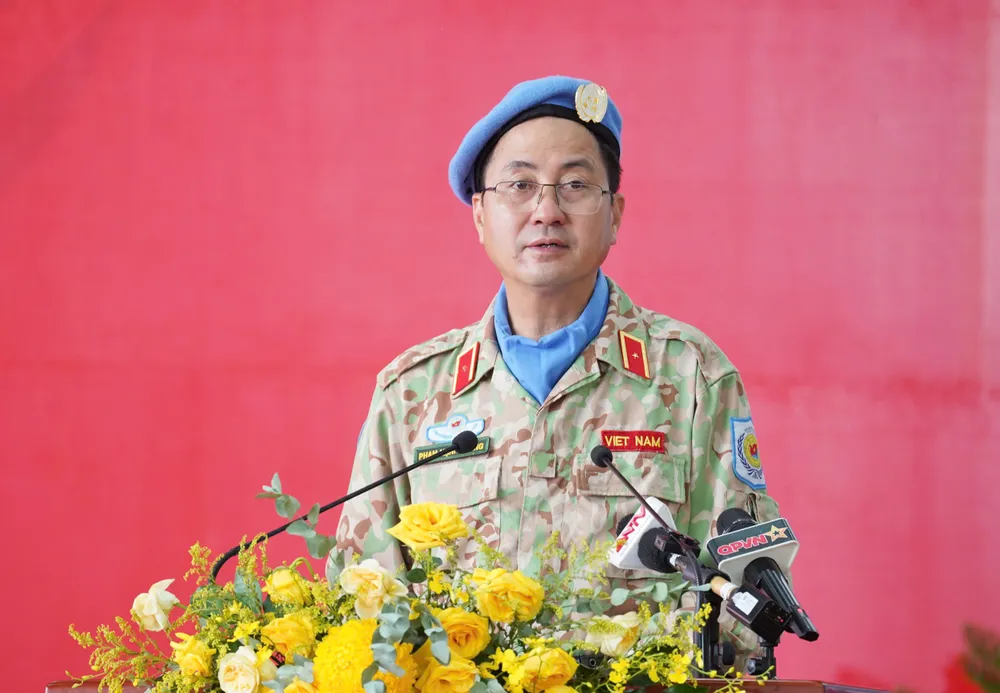 Ông Phạm Mạnh Thắng, Cục trưởng Cục Gìn giữ hòa bình Việt Nam, phát biểu tại buổi lễ. gin-giu-hoa-binh (6).jpg