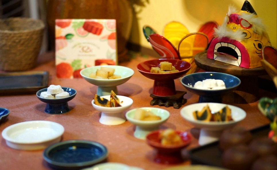 Ngỡ ngàng ngắm nhìn 50 chiếc lồng đèn cổ "hồi sinh" trong ngôi đình trăm tuổi ở TP.HCM- Ảnh 4.