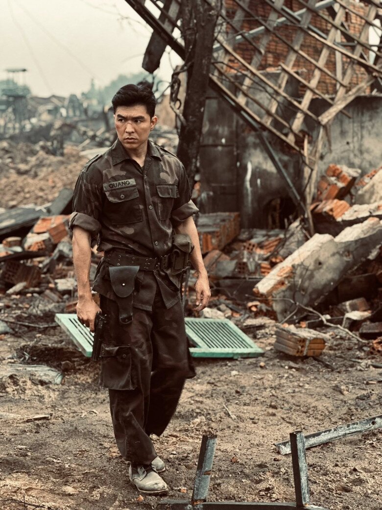 Dàn sao Mưa Đỏ "trượt vai bằng thực lực": Steven Nguyễn và Đỗ Nhật Hoàng suýt đổi vai, 3 người giành giật nam chính đều "tạch" 2 Khi biết Quang là người lính ở phía bên kia chiến tuyến, nam diễn viên có chút hụt hẫng.