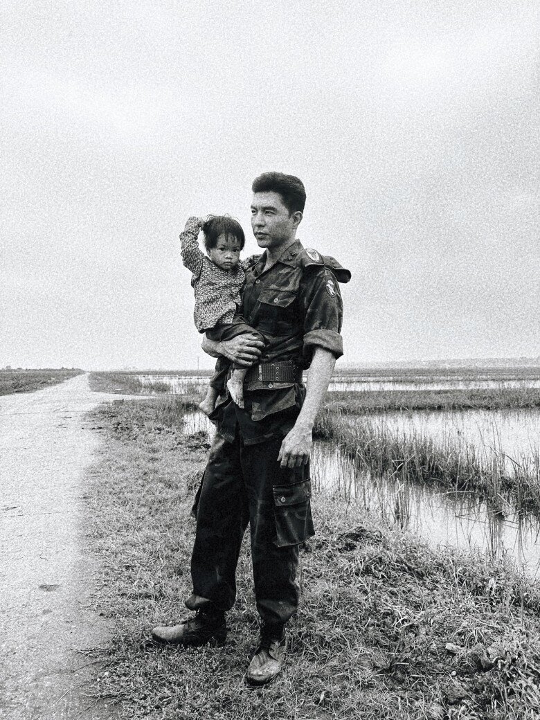 Dàn sao Mưa Đỏ "trượt vai bằng thực lực": Steven Nguyễn và Đỗ Nhật Hoàng suýt đổi vai, 3 người giành giật nam chính đều "tạch" 3 Sau khi nghiên cứu sâu hơn, Steven Nguyễn thấy Quang là một nhân vật đa chiều và phức tạp.