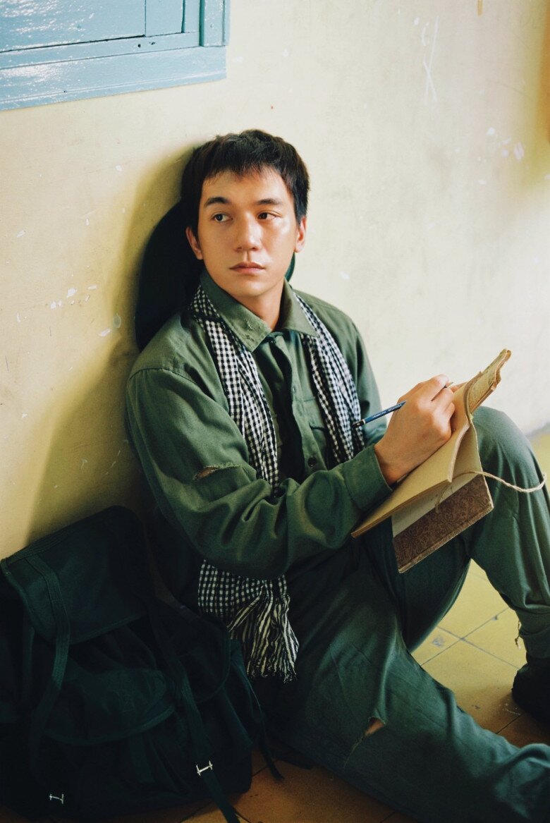 Dàn sao Mưa Đỏ "trượt vai bằng thực lực": Steven Nguyễn và Đỗ Nhật Hoàng suýt đổi vai, 3 người giành giật nam chính đều "tạch" 10 Nhật Hoàng thử cả 3 vai - Hoàng, Quang, Cường.