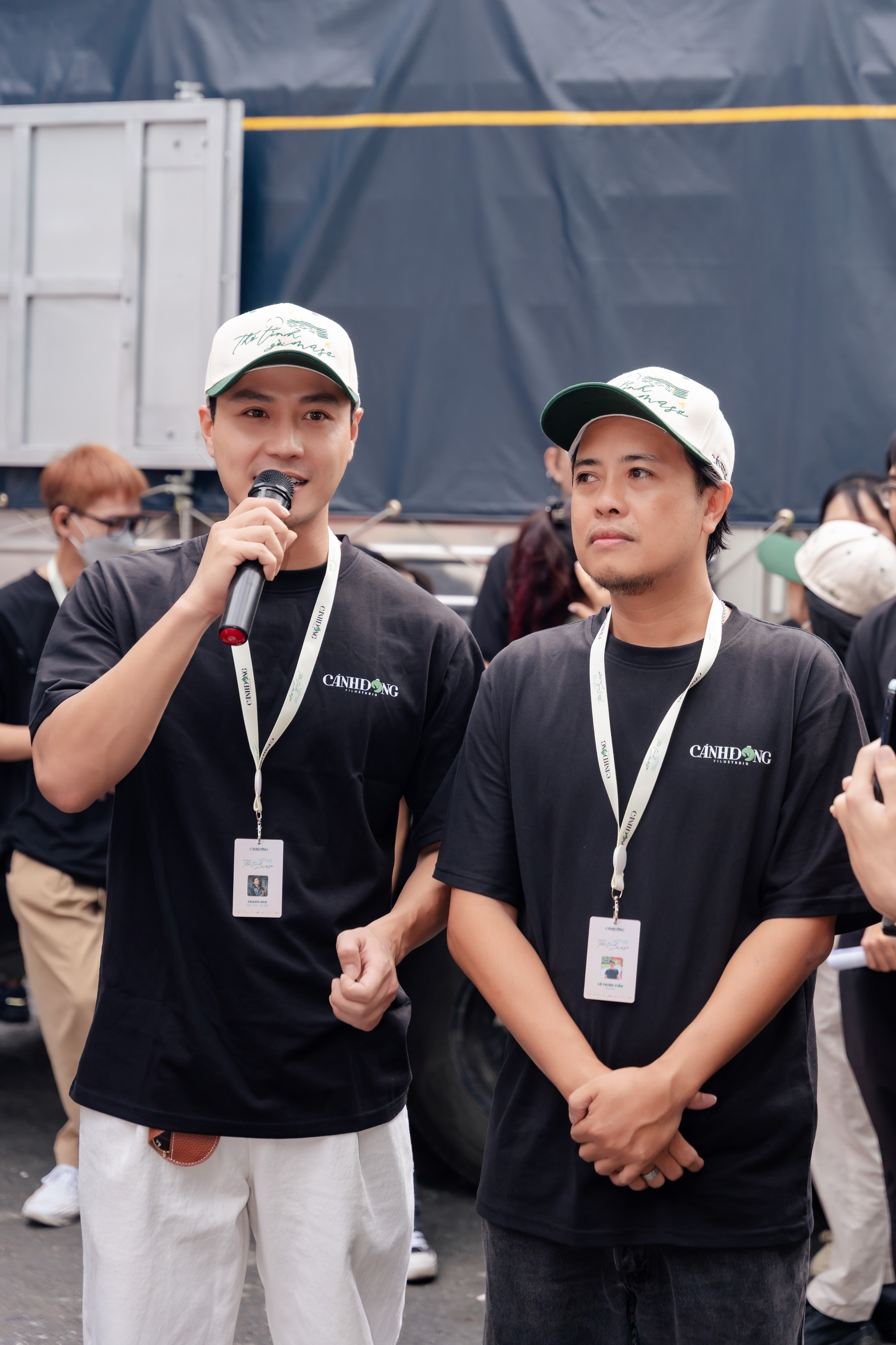 Vbiz mới có 1 cặp đôi visual chấn động: Nhà gái là Hoa hậu đẹp mê tơi, nhà trai đố tìm nổi góc chết - Ảnh 3.