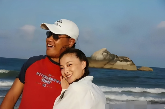 Hôn nhân của Từ Lộ khiến nhiều người bất ngờ vì chóng vánh.