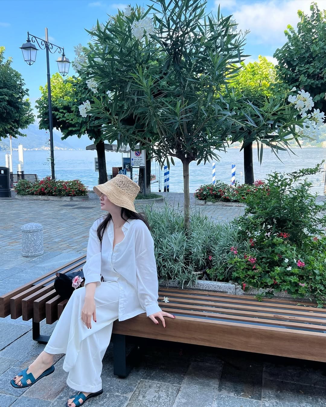 Nữ tiếp viên hàng không cao 1m55 Nữ tiếp viên hàng không cao 1m55