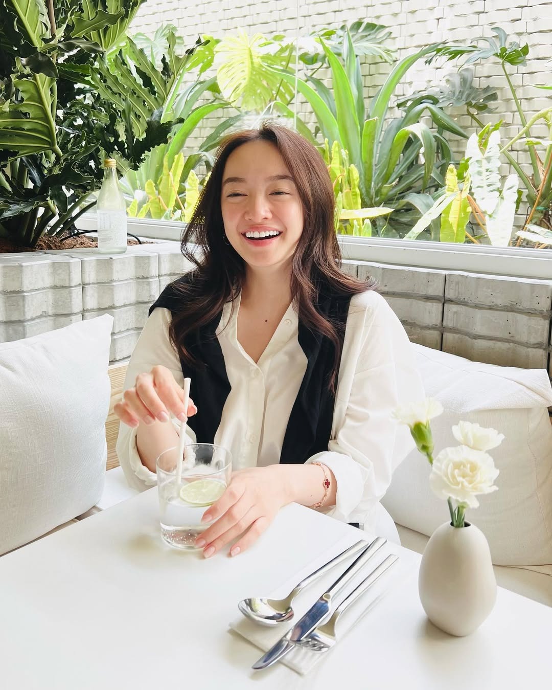 Nữ tiếp viên hàng không cao 1m55 Nữ tiếp viên hàng không cao 1m55