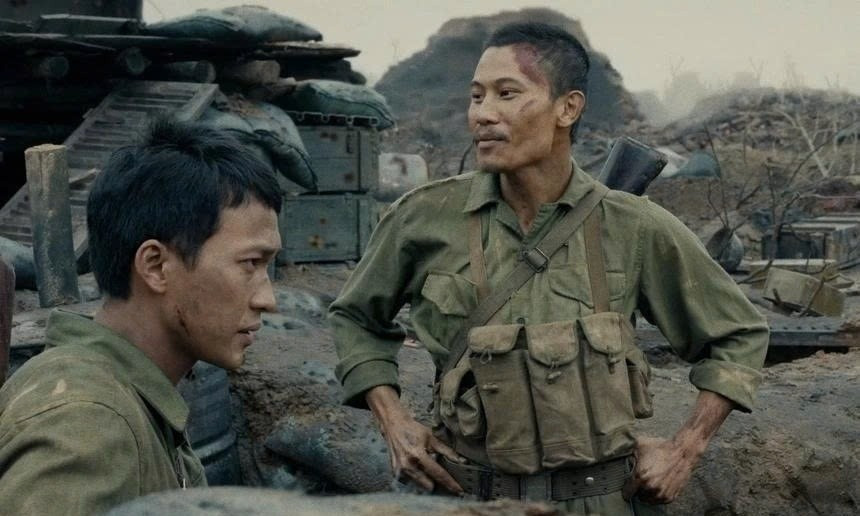 'Mưa đỏ' sắp vượt 700 tỷ đồng, nhà sản xuất bỏ túi bao nhiêu? - Ảnh 4.