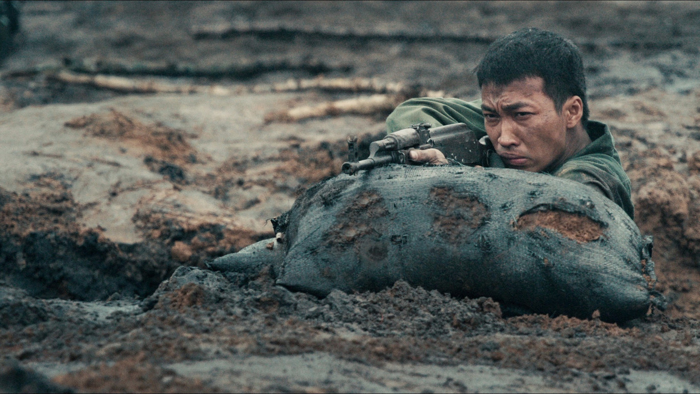 'Mưa đỏ' sắp vượt 700 tỷ đồng, nhà sản xuất bỏ túi bao nhiêu? - Ảnh 5.