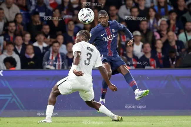 Dembele có mùa giải xuất sắc trong màu áo PSG. Ảnh: EPA. dembele-danh-bai-yamal-de-gianh-qua-bong-vang (6).jpg