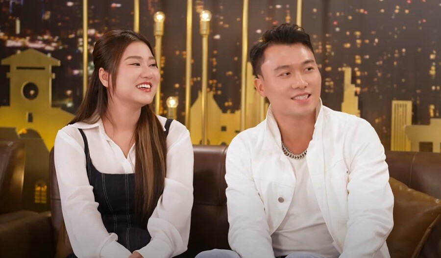 Anh và bà xã tiết lộ chuyện tình từng bị bố vợ làm trong ngành công an cấm cản.