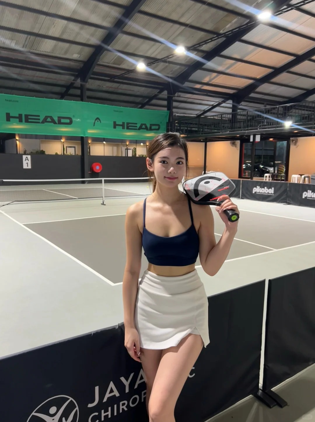 Pickleball girl mặc gì cho chuẩn? Một bên mê váy ngắn mát mẻ, một bên trung thành đồ dài tay - Ảnh 4.