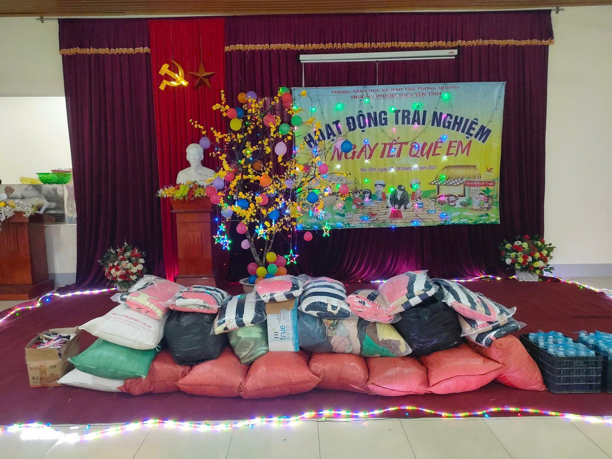 Người thầy ươm mầm, giữ lửa vùng cao 4 Người thầy ươm mầm, giữ lửa vùng cao - Ảnh 4.