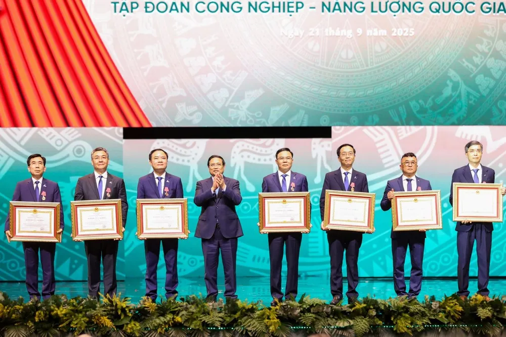 Thông điệp của Tổng Bí thư gửi Petrovietnam 'Tiên phong - Vượt trội - Bền vững - Toàn cầu'.jpeg