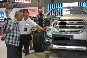 Ô tô phải ‘xài' dưới 5 lít nhiên liệu/100 km: Sai lầm, thiếu thực tế?