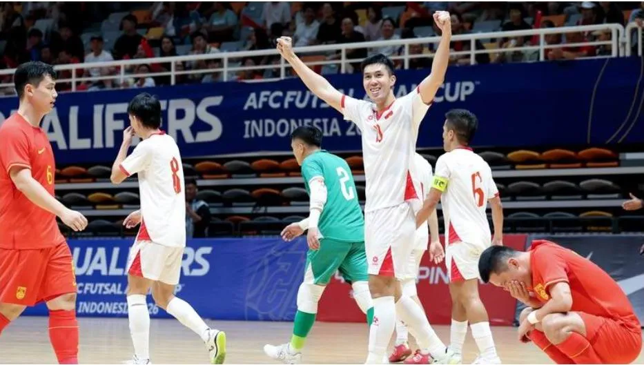 Tuyển Việt Nam có vé đi Asian Cup sau khi thắng Trung Quốc 7-2, nhưng còn phải tranh ngôi nhất bảng với Lebanon lúc 14 giờ 30 ngày 24-9. Ảnh:AFC Tuyen- Viet- Nam- Le- 2.jpg