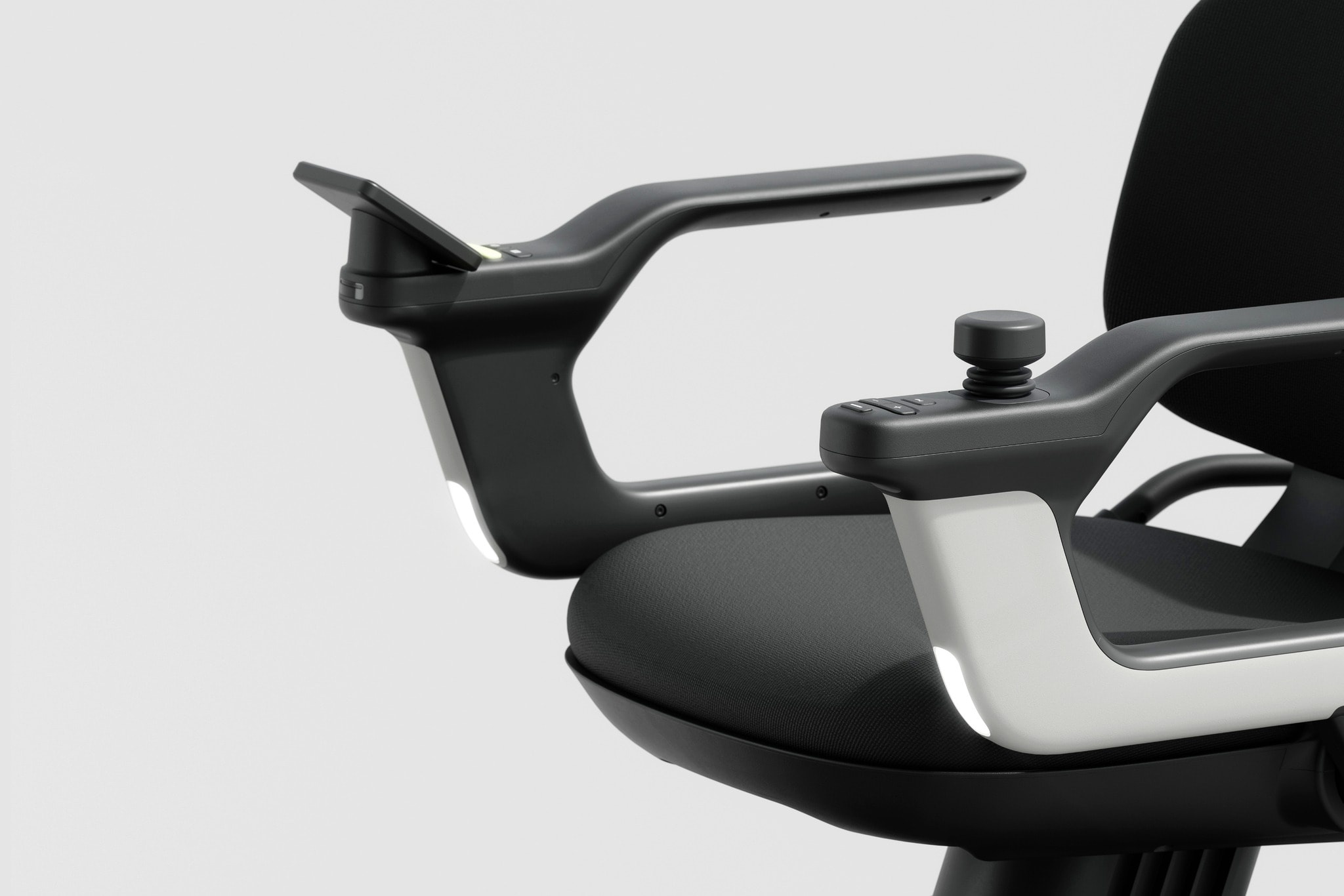 Nhìn như ghế song lại là xe scooter điện: Trang bị xịn như ô tô, 4 động cơ 10 Nhìn như ghế song lại là xe scooter điện: Trang bị xịn như ô tô, 4 động cơ - Ảnh 10.