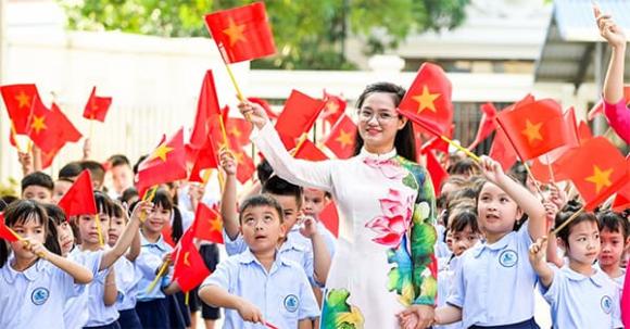 xep-luong-cao-nhat-cho-giao-vien-trong-khu-vuc-cong-moi-nguoi-tang-tu-2-7-trieuthang (1).jpg 0 Luật Nhà giáo, lương giáo viên,