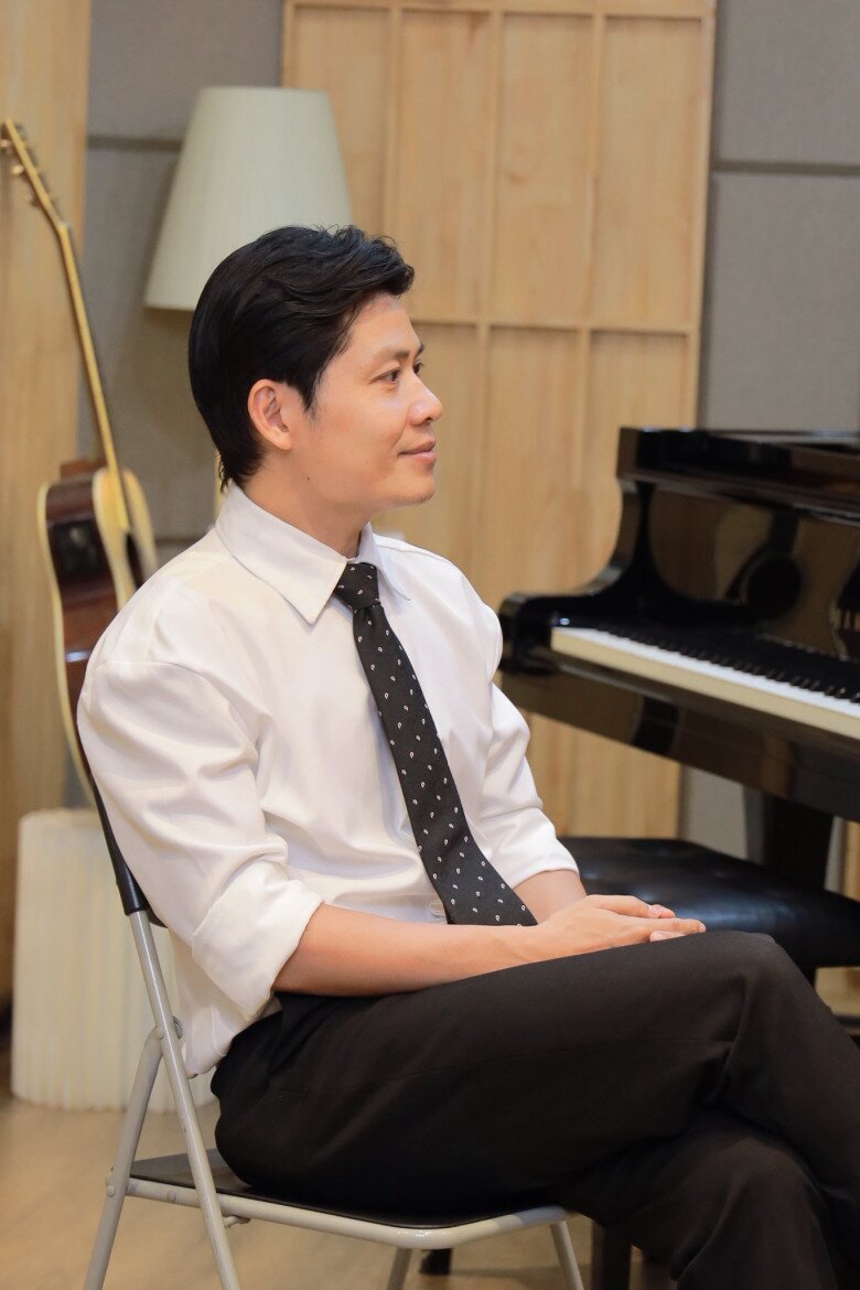 Bố đơn thân Nguyễn Văn Chung thương con trai hiểu chuyện không đòi hỏi quà đắt tiền, chỉ cần có thời gian đi chơi cùng nhau 6 Nam nhạc sĩ từng trải qua nhiều cảm xúc tiêu cực sau cuộc hôn nhân đổ vỡ.