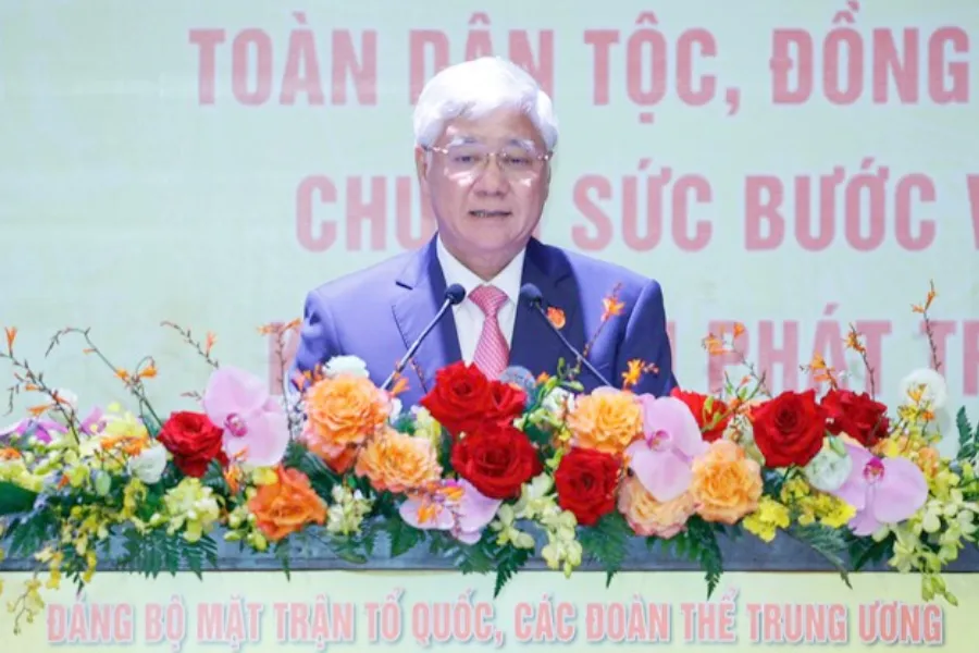 Ông Đỗ Văn Chiến, Ủy viên Bộ Chính trị, Bí thư Trung ương Đảng, Bí thư Đảng ủy MTTQ, các đoàn thể Trung ương, Chủ tịch UBTW MTTQ Việt Nam phát biểu bế mạc Đại hội.