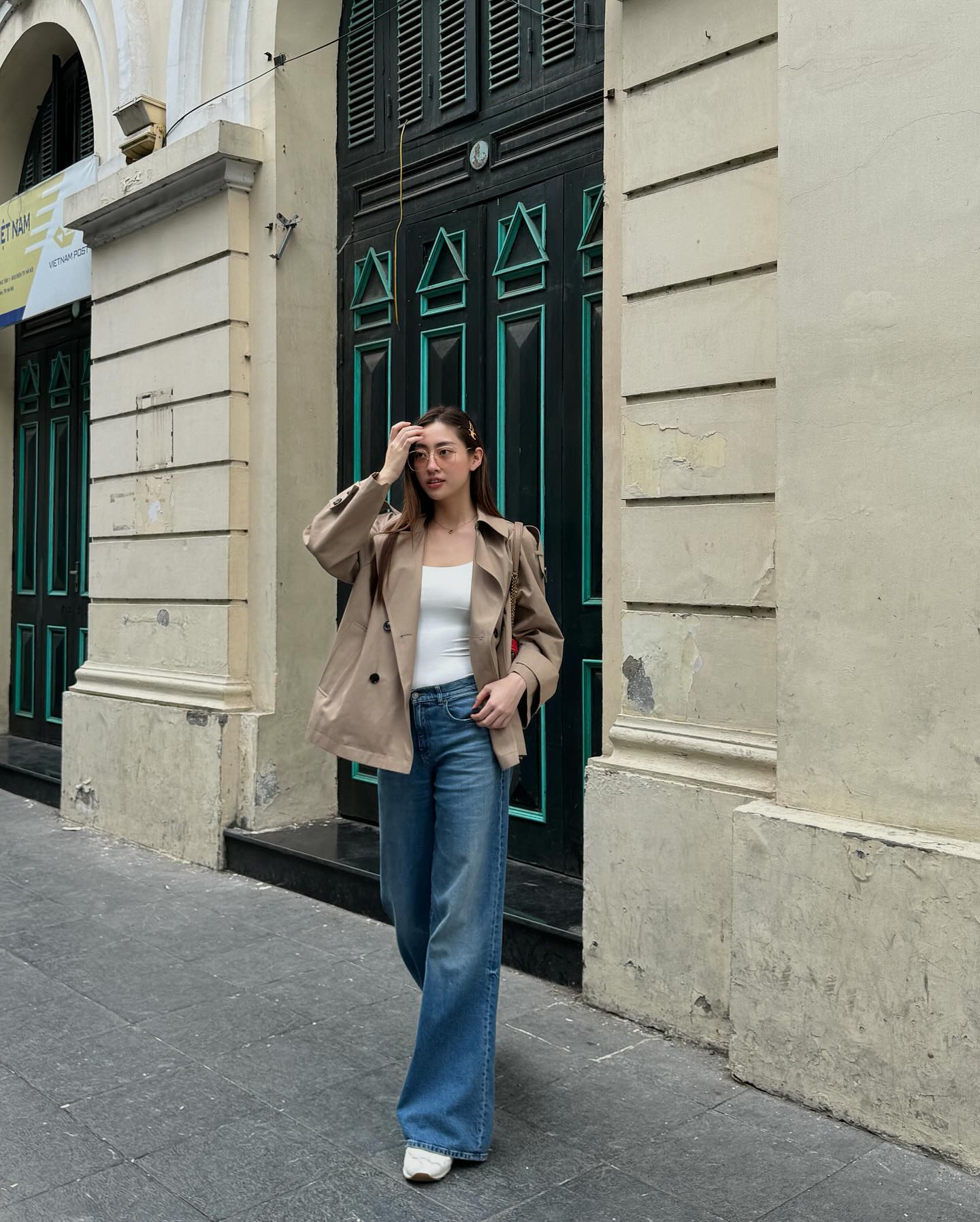 Hóa ra mỹ nhân Việt toàn là cao thủ mặc quần ống rộng, gợi ý 10 cách phối sành điệu đã con mắt - Ảnh 9. Hóa ra mỹ nhân Việt toàn là cao thủ mặc quần ống rộng, gợi ý 10 cách phối sành điệu đã con mắt - Ảnh 9.