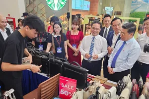 'Khuyến mãi hàng hiệu - City Sale' 2025 được tổ chức dưới ga ngầm Metro