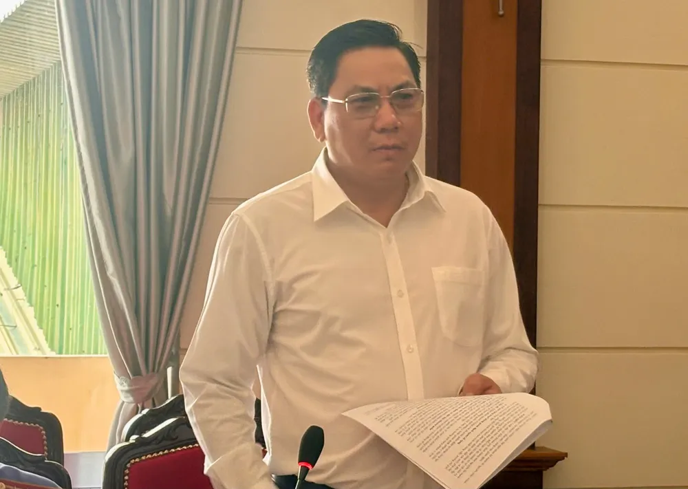 Phó Chánh án TAND TP.HCM Phùng Văn Hải, phát biểu tại hội nghị. Ảnh: SONG MAI Văn phòng Thi hành án dân sự