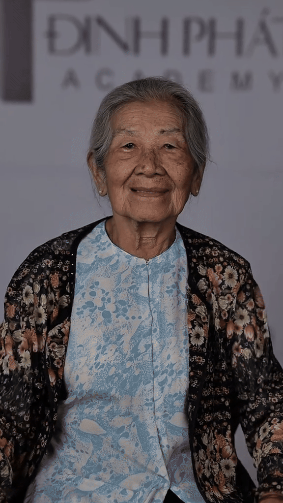 Bà ngoại quốc dân có màn biến hình gây sốt ở tuổi 93, ekip tiết lộ mục đích phía sau- Ảnh 1.