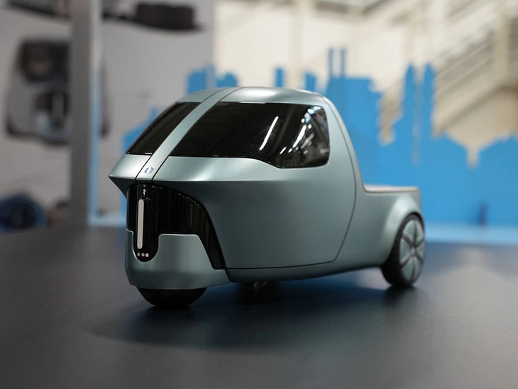 'Bán tải điện' nhỏ như Wuling Mini EV, 3 bánh, ray tự động chất hàng vào thùng xe 2 'Bán tải điện' nhỏ như Wuling Mini EV, 3 bánh, ray tự động chất hàng vào thùng xe - Ảnh 2.