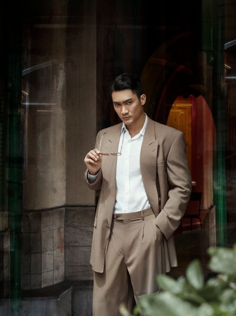 Nam diễn viên từng đối diện với nhiều tin đồn nhạy cảm.