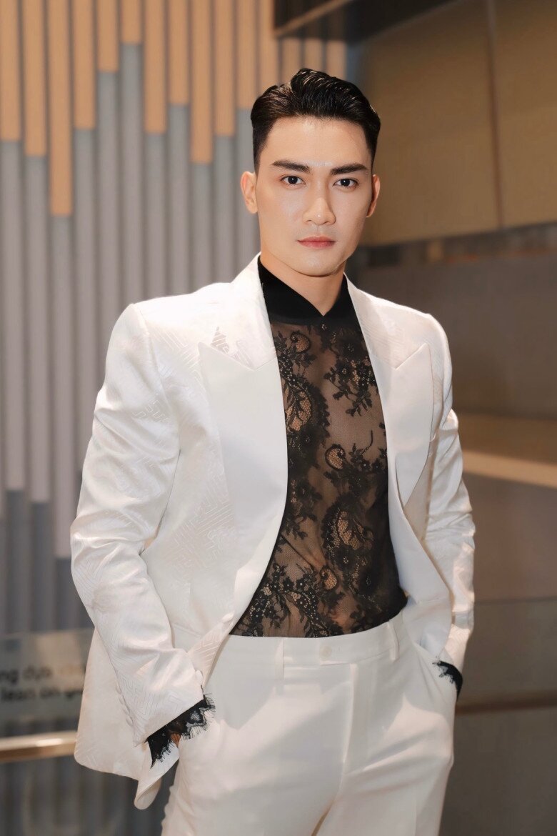 Lương Gia Huy từng đăng quang nam vương ở một cuộc thi quốc tế.