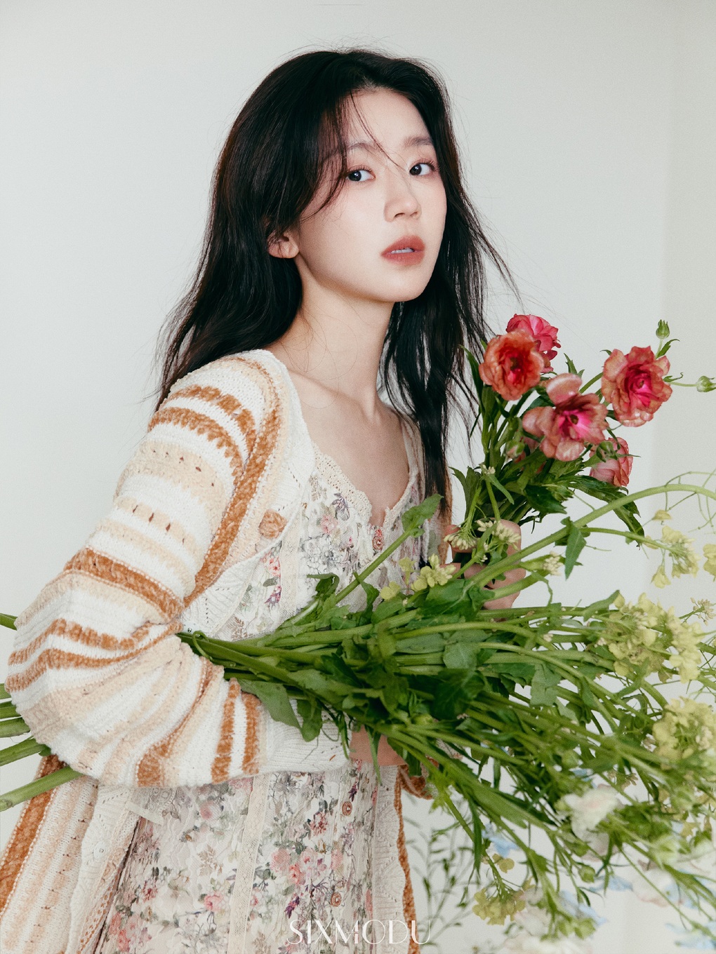 Nữ diễn viên bị gọi tên trong vụ tử vong rơi lầu của mỹ nam Trung Quốc - 5