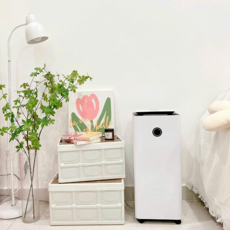 "Must-have" những thứ cần có trong mùa thu đông: Chi tiêu thế nào để vừa tiện vừa phù hợp với túi tiền? 8 Máy hút ẩm hay máy sưởi là cần thiết và dùng được nhiều năm cho mùa lạnh ở các tỉnh khu vực phía Bắc.