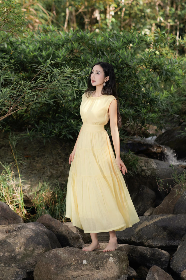 Lên đồ với những kiểu váy không thể thiếu ngày đầu thu 8 Lên đồ với những kiểu váy không thể thiếu ngày đầu thu - Ảnh 8.