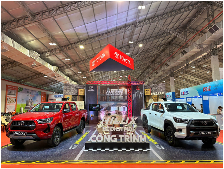 Toyota Hilux tại Việt Nam: Lựa chọn cho sự bền bỉ và đồng hành dài lâu 3 Toyota Hilux tại Việt Nam: Lựa chọn cho sự bền bỉ và đồng hành dài lâu - Ảnh 3.
