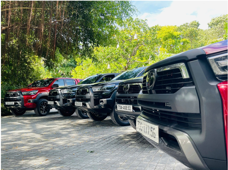 Toyota Hilux tại Việt Nam: Lựa chọn cho sự bền bỉ và đồng hành dài lâu 2 Toyota Hilux tại Việt Nam: Lựa chọn cho sự bền bỉ và đồng hành dài lâu - Ảnh 2.