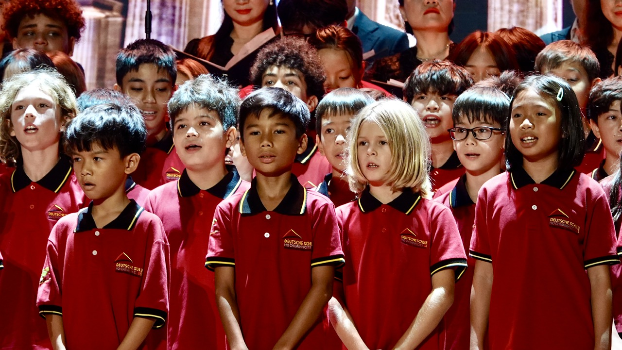 - Ảnh 5. - Ảnh 5.