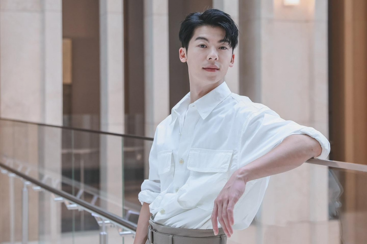 Điểm vàng trên gương mặt "chồng quốc dân" Hứa Quang Hán: Muốn nghèo cũng khó - Ảnh 3. Điểm vàng trên gương mặt "chồng quốc dân" Hứa Quang Hán: Muốn nghèo cũng khó - Ảnh 3.