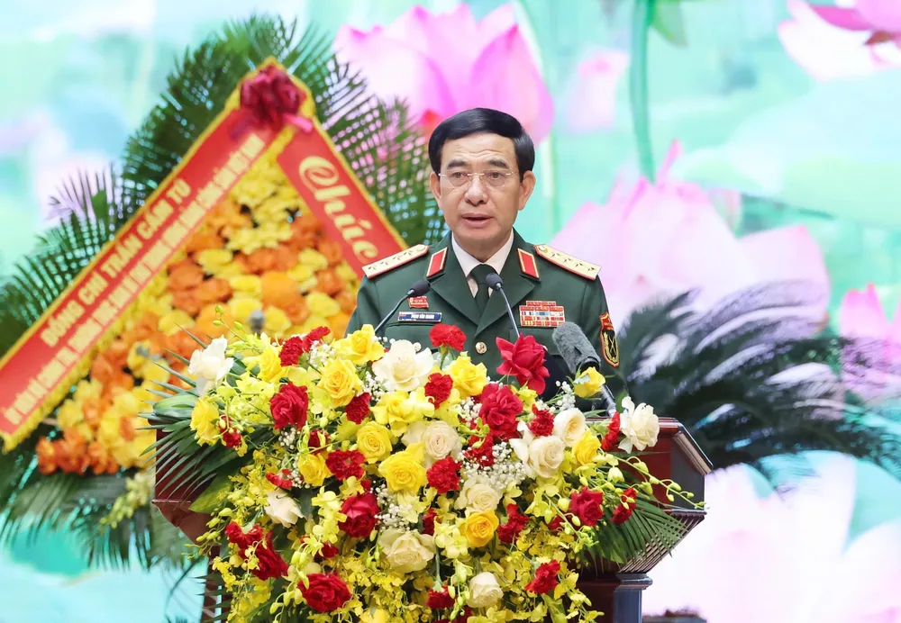 Đại tướng Phan Văn Giang, Bộ trưởng Bộ Quốc phòng phát biểu tại Đại hội. tong-bi-thu-to-lam-du-chi-dao-dai-hoi-thi-dua-quyet-thang-toan-quan-lan-thu-xi.jpg