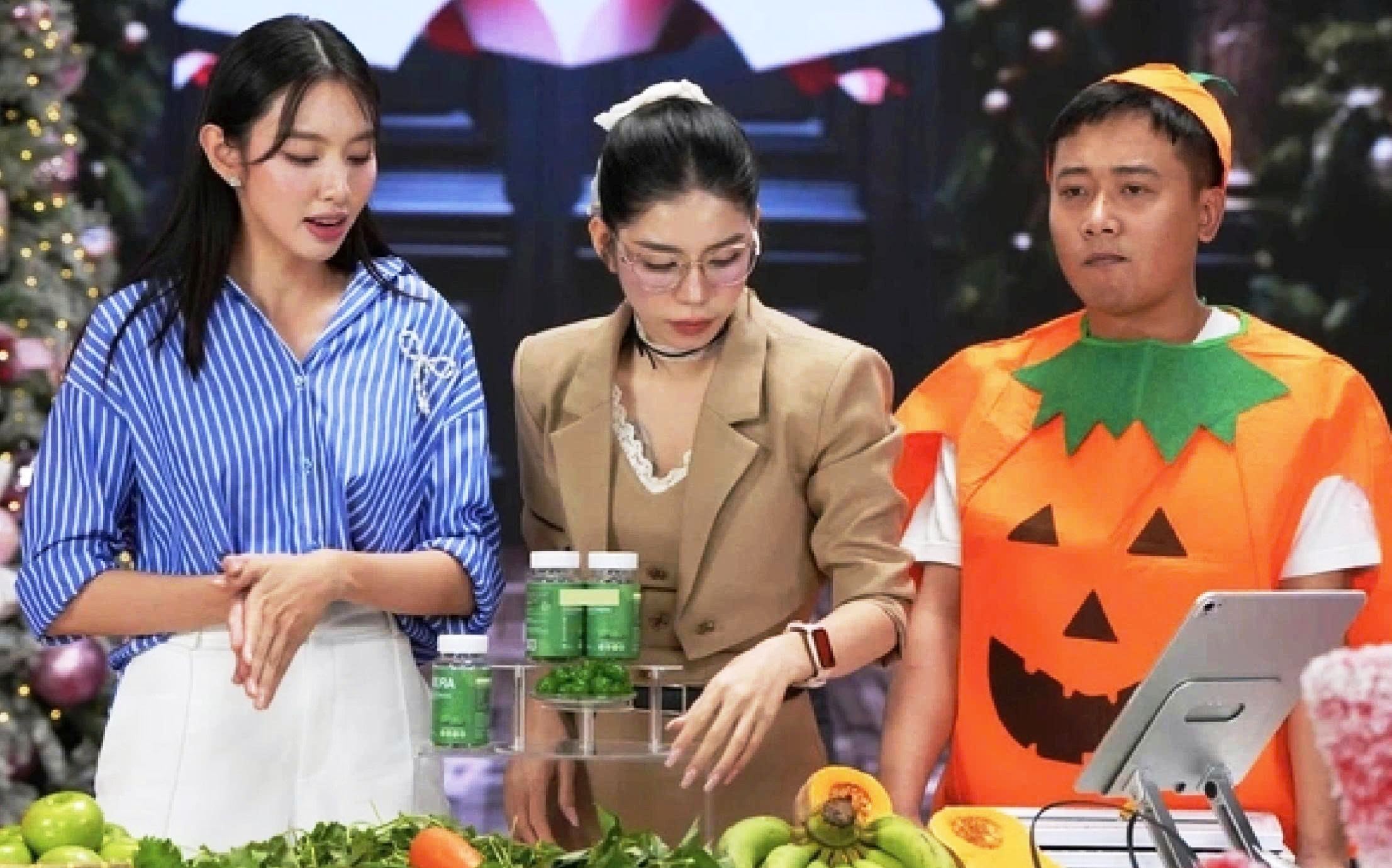 Vụ Quang Linh Vlogs, Hằng Du Mục, hoa hậu Thùy Tiên đã được xử lý nghiêm minh- Ảnh 2. Vụ Quang Linh Vlogs, Hằng Du Mục, hoa hậu Thùy Tiên đã được xử lý nghiêm minh- Ảnh 2.