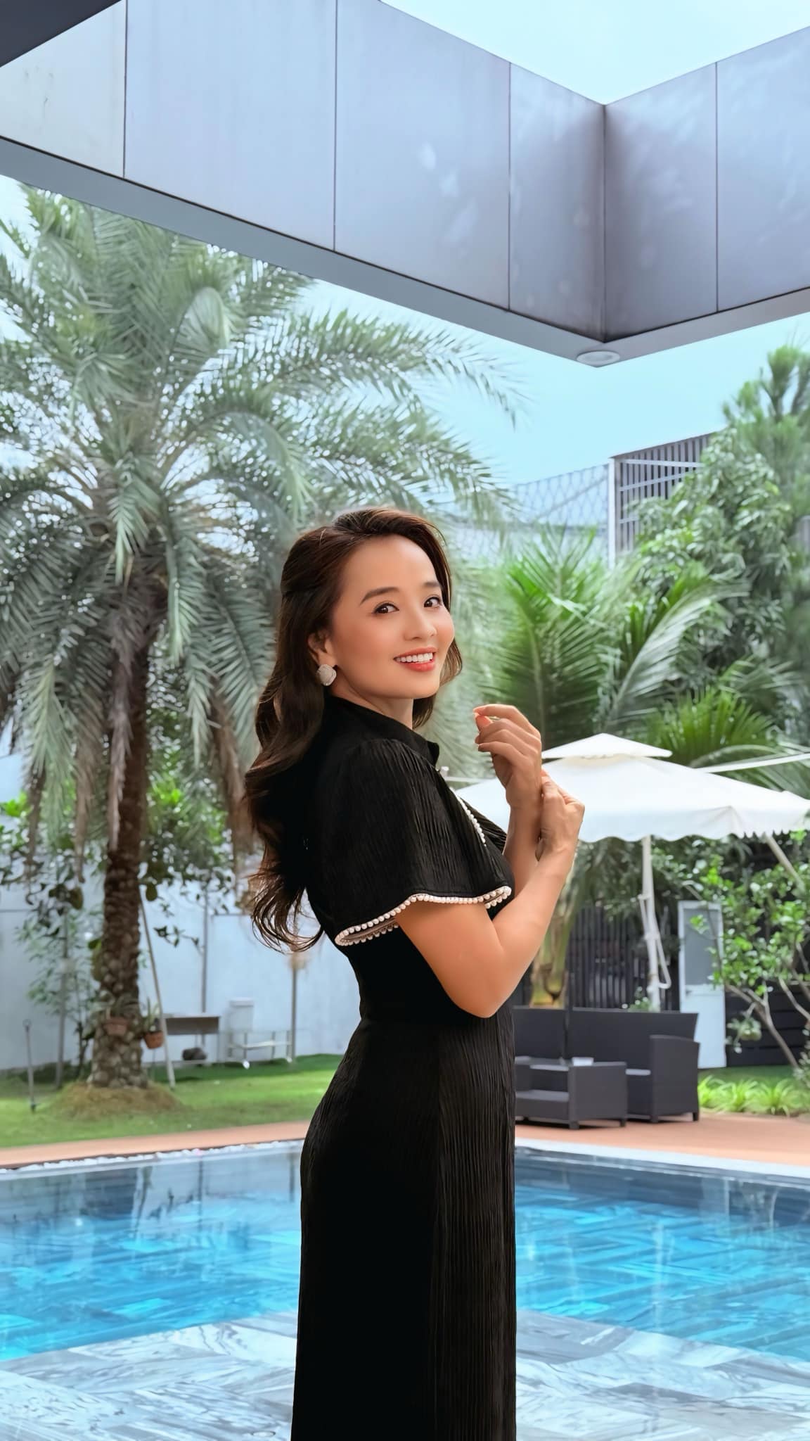 Diễn viên 51 tuổi, body như gái 20: Bỏ mộng tìm kiếm bạn đời sau hôn nhân đổ vỡ, người yêu đột ngột ra đi - Ảnh 2. Diễn viên 51 tuổi, body như gái 20: Bỏ mộng tìm kiếm bạn đời sau hôn nhân đổ vỡ, người yêu đột ngột ra đi - Ảnh 2.