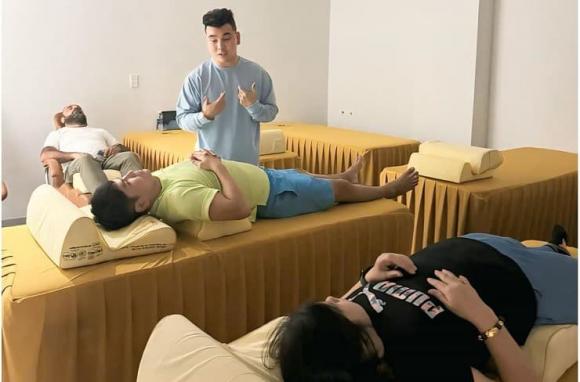 khong-con-di-hat-nhieu-ung-hoang-phuc-van-kiem-tien-khung-tu-dau-2-ngoisaovn-w740-h488 0 ca sĩ Ưng Hoàng Phúc, sao Việt