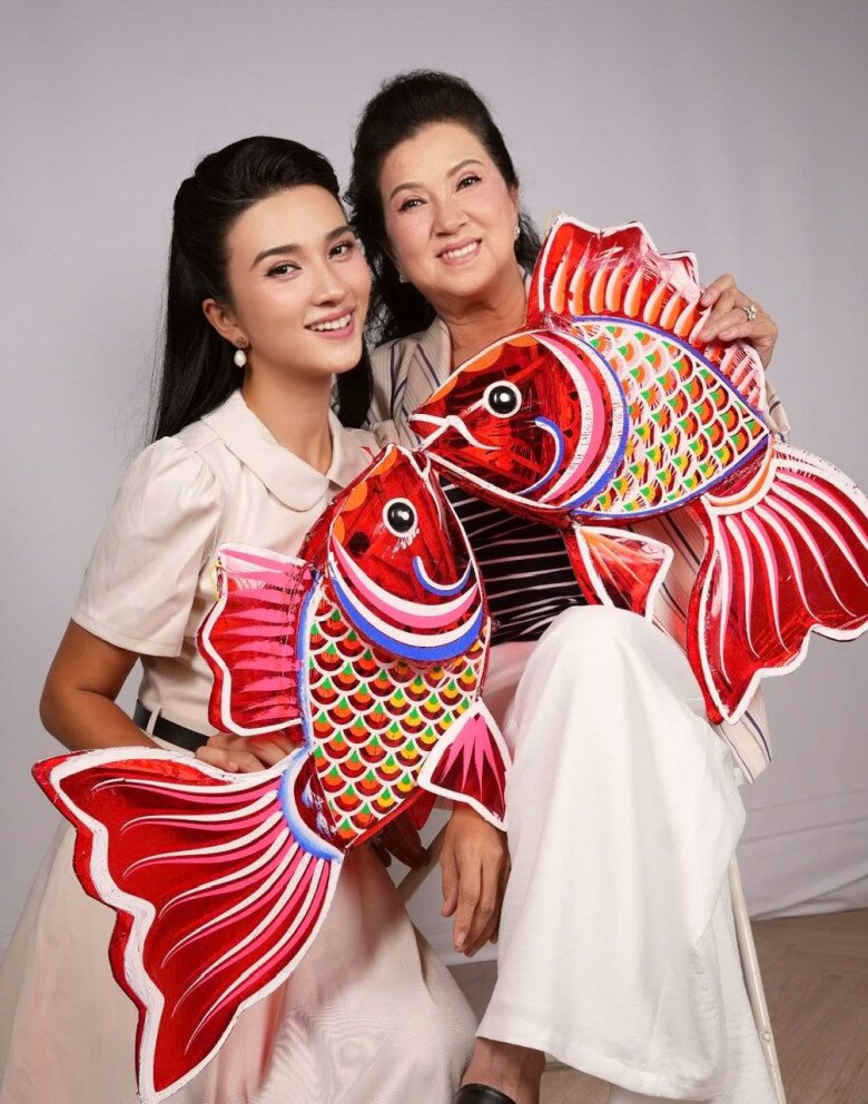 Sao Việt 24h: Lê Phương hiếm hoi mặc hở bạo, tự tin diện bra ren khoe trọn vóc dáng amp;#34;vạn người mêamp;#34; sau khi giảm hơn 30kg - 7