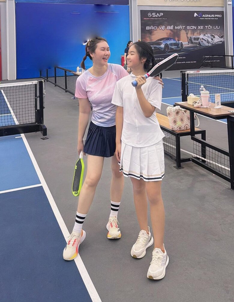 Sao Việt 24h: Lê Phương hiếm hoi mặc hở bạo, tự tin diện bra ren khoe trọn vóc dáng amp;#34;vạn người mêamp;#34; sau khi giảm hơn 30kg - 8