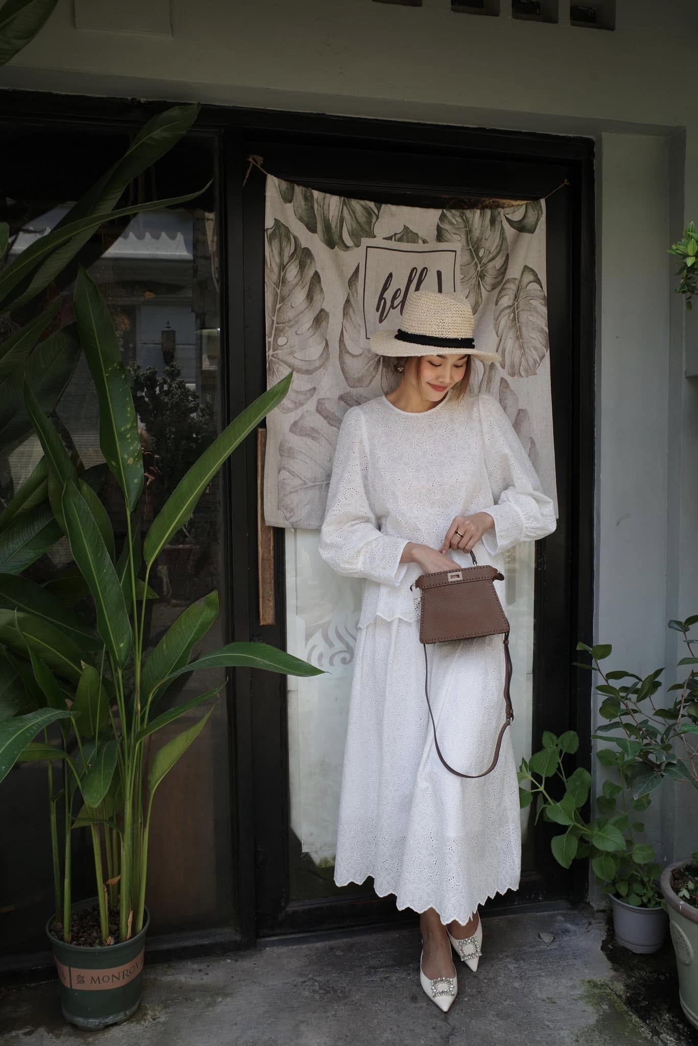 Thanh Hằng gợi ý 10 set đồ mùa thu đẹp và sang dành cho phụ nữ trên 40 tuổi - Ảnh 5.