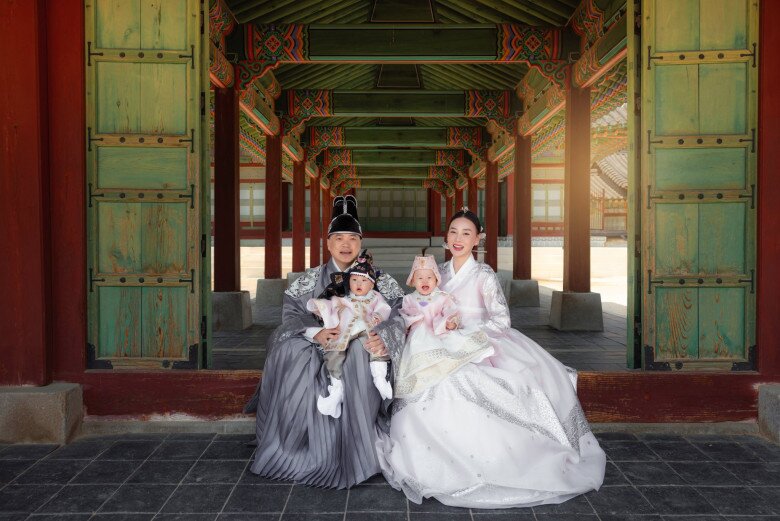 Nữ diễn viên luôn cố gắng bù đắp tình cảm, thời gian chăm sóc cho con.