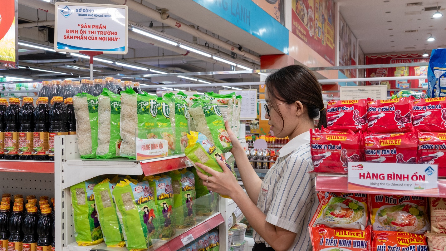 SATRA tung combo “đi chợ hộ”, khuyến mãi sâu- Ảnh 2. SATRA tung combo “đi chợ hộ”, khuyến mãi sâu- Ảnh 2.