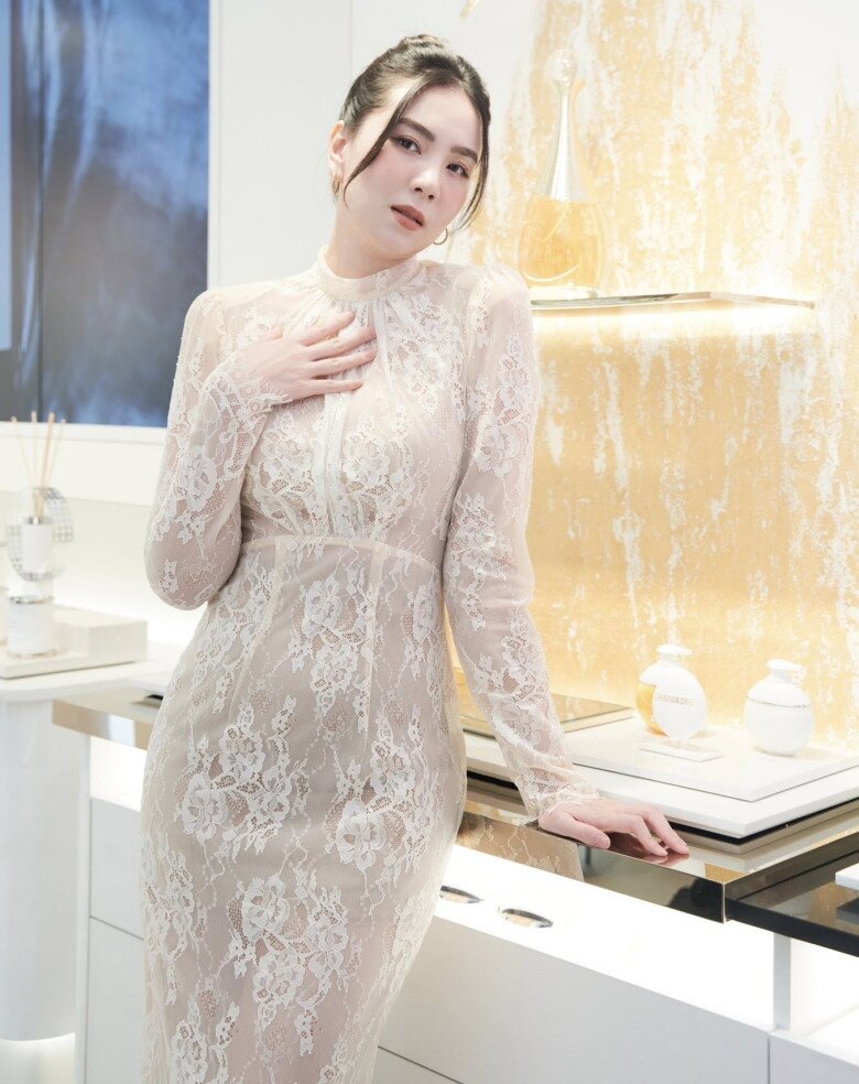 Nhan sắc gái 1 con của Mai Ngọc khiến nhiều người trầm trồ.